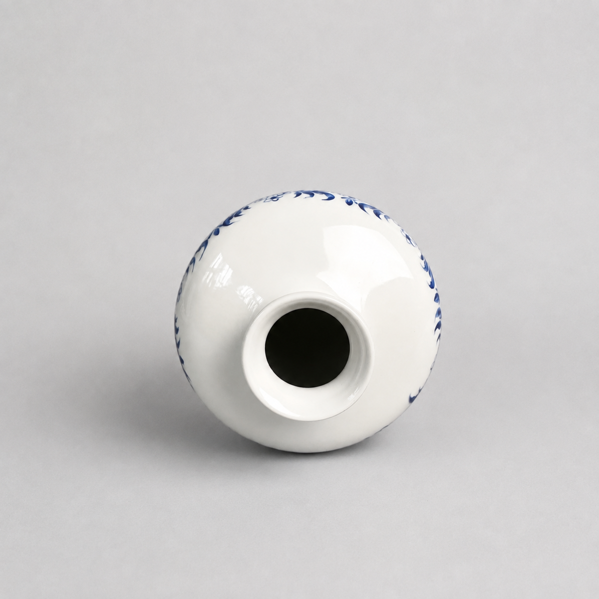 Vintage Unterweissbach Porcelain Vase